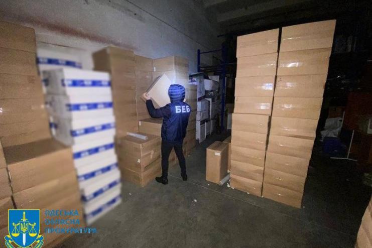 На Одещині викрили контрабанду цигарок на 11 млн грн